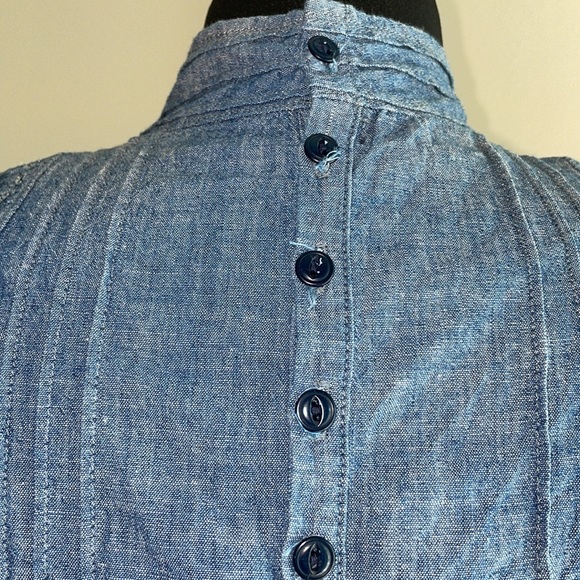 STUNNING Citizens of Humanity Chambray Blouse - Picture 5 of 8